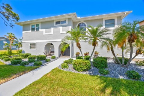 Casa en venta en Tarpon Springs, Florida, 4 dormitorios, 203.08 m2 № 1289887 - foto 7