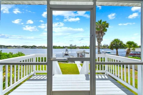 Casa en venta en Tarpon Springs, Florida, 4 dormitorios, 203.08 m2 № 1289887 - foto 22