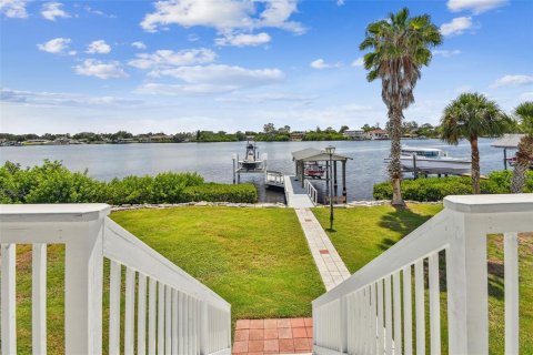 Casa en venta en Tarpon Springs, Florida, 4 dormitorios, 203.08 m2 № 1289887 - foto 25