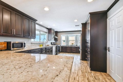 Casa en venta en Tarpon Springs, Florida, 4 dormitorios, 203.08 m2 № 1289887 - foto 27