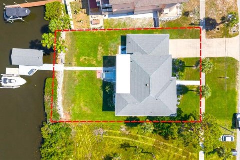 Casa en venta en Tarpon Springs, Florida, 4 dormitorios, 203.08 m2 № 1289887 - foto 2