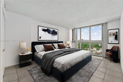 Condo in Miami Beach, Florida, 3 bedrooms  № 2025987 - photo 4