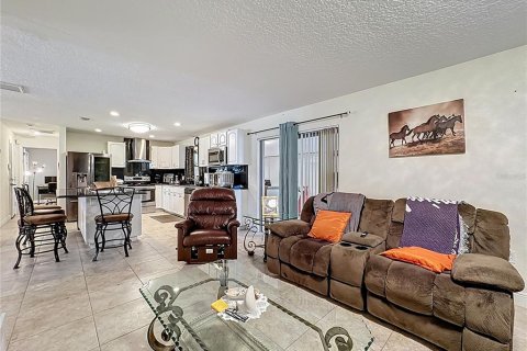 Casa en venta en Orlando, Florida, 2 dormitorios, 110.18 m2 № 1915376 - foto 12