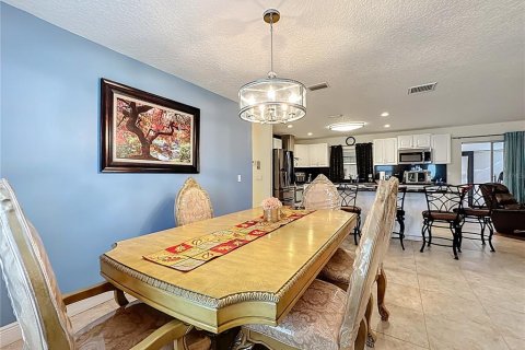 Casa en venta en Orlando, Florida, 2 dormitorios, 110.18 m2 № 1915376 - foto 19