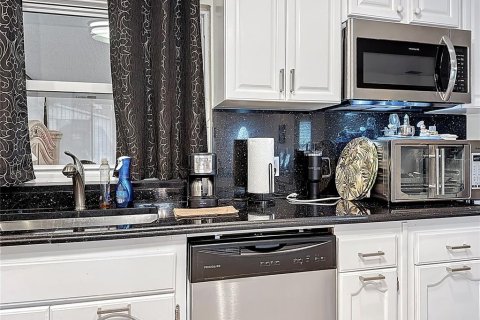 Casa en venta en Orlando, Florida, 2 dormitorios, 110.18 m2 № 1915376 - foto 17