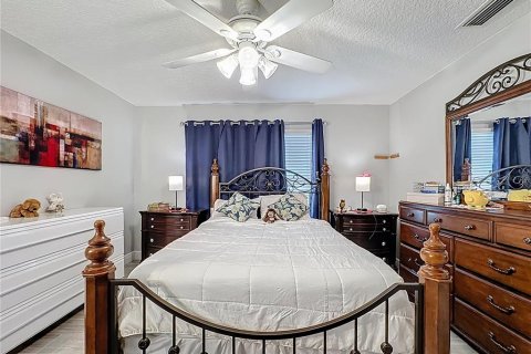 Casa en venta en Orlando, Florida, 2 dormitorios, 110.18 m2 № 1915376 - foto 23