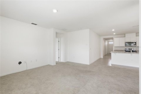 Villa ou maison à louer à Haines City, Floride: 4 chambres, 169.83 m2 № 2119611 - photo 11