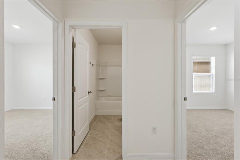 Villa ou maison à louer à Haines City, Floride: 4 chambres, 169.83 m2 № 2119611 - photo 24