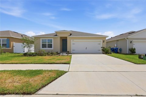 Villa ou maison à louer à Haines City, Floride: 4 chambres, 169.83 m2 № 2119611 - photo 2