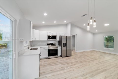 House in Ocala, Florida 3 bedrooms № 2044261 - photo 5