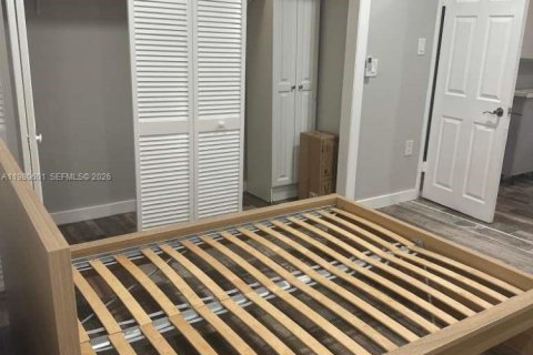 Propiedad comercial en alquiler en Miami, Florida, 1 dormitorio, 63.17 m2 № 2045139 - foto 6
