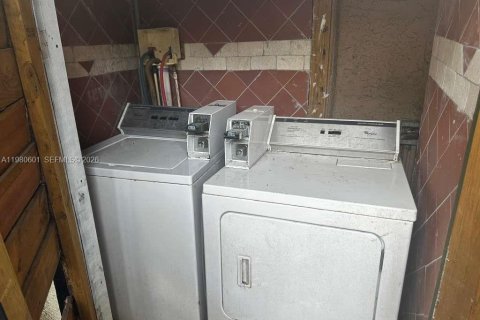 Propiedad comercial en alquiler en Miami, Florida, 1 dormitorio, 63.17 m2 № 2045139 - foto 16