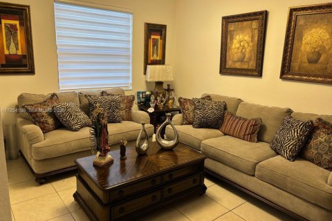 Villa ou maison à Miami, Floride 4 chambres, 176.89 m2 № 2054989