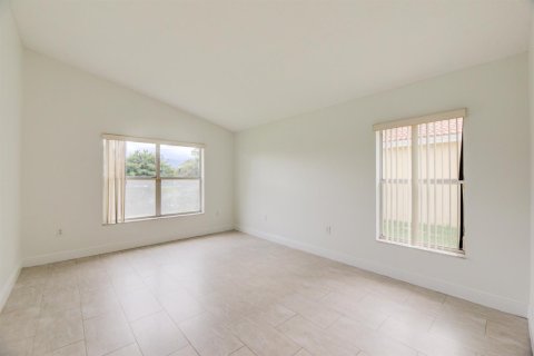 Villa ou maison à louer à Pembroke Pines, Floride: 3 chambres, 162.3 m2 № 2191957 - photo 30
