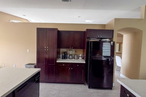 Villa ou maison à louer à Pembroke Pines, Floride: 3 chambres, 162.3 m2 № 2191957 - photo 14