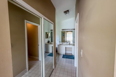 Villa ou maison à louer à Pembroke Pines, Floride: 3 chambres, 162.3 m2 № 2191957 - photo 17