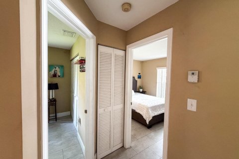 Villa ou maison à louer à Pembroke Pines, Floride: 3 chambres, 162.3 m2 № 2191957 - photo 20