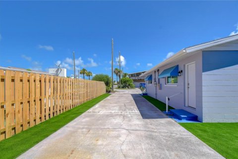 Appartement à louer à Saint Pete Beach, Floride: 2 chambres, 87.05 m2 № 2148880 - photo 13