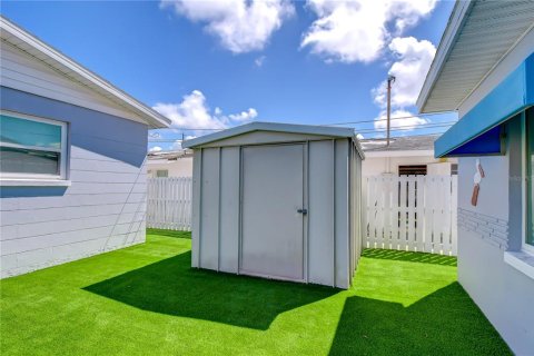Appartement à louer à Saint Pete Beach, Floride: 2 chambres, 87.05 m2 № 2148880 - photo 15