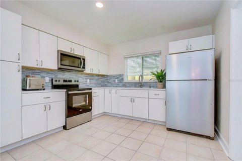 Appartement à louer à Saint Pete Beach, Floride: 2 chambres, 87.05 m2 № 2148880 - photo 7