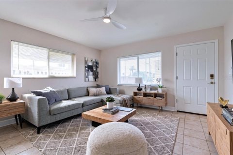 Appartement à louer à Saint Pete Beach, Floride: 2 chambres, 87.05 m2 № 2148880 - photo 6