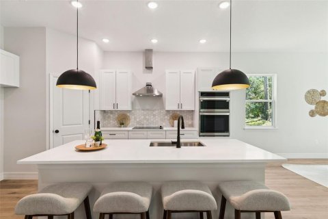 Villa ou maison à vendre à Eustis, Floride: 4 chambres, 252.23 m2 № 2152040 - photo 10