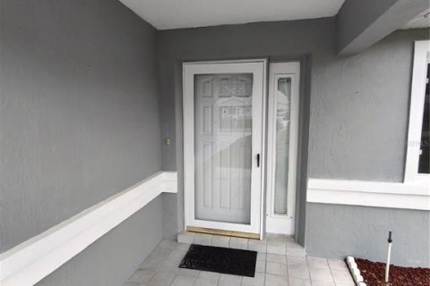 House in Ocala, Florida 3 bedrooms, 121.24 sq.m. № 1630113 - photo 4