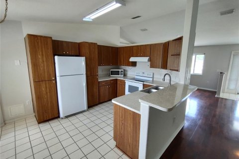 House in Ocala, Florida 3 bedrooms, 121.24 sq.m. № 1630113 - photo 9