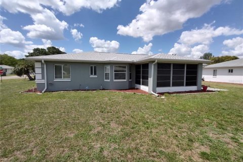 House in Ocala, Florida 3 bedrooms, 121.24 sq.m. № 1630113 - photo 26