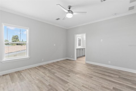 House in Saint Petersburg, Florida 3 bedrooms, 167.22 sq.m. № 1916605 - photo 27