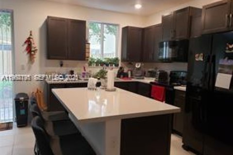 Adosado en venta en Homestead, Florida, 4 dormitorios, 127.65 m2 № 2030419 - foto 12