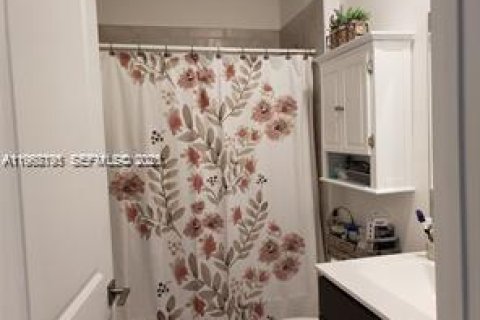 Adosado en venta en Homestead, Florida, 4 dormitorios, 127.65 m2 № 2030419 - foto 16