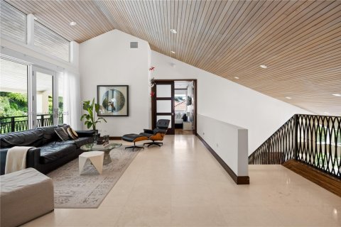 Снять в аренду виллу или дом в Корал-Гейблс, Флорида 6 спален, 524.25м2, № 1956959 - фото 14