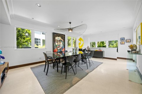 Снять в аренду виллу или дом в Корал-Гейблс, Флорида 6 спален, 524.25м2, № 1956959 - фото 10