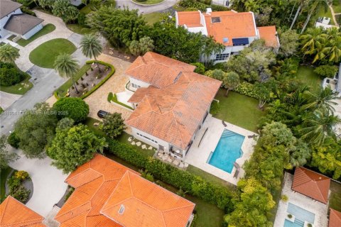Снять в аренду виллу или дом в Корал-Гейблс, Флорида 6 спален, 524.25м2, № 1956959 - фото 29