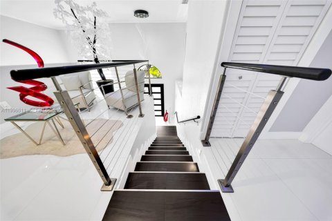 Купить виллу или дом в Майами, Флорида 4 спальни, 239.69м2, № 2067420 - фото 19