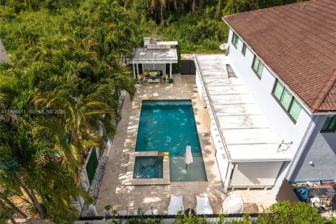 Купить виллу или дом в Майами, Флорида 4 спальни, 239.69м2, № 2067420 - фото 7