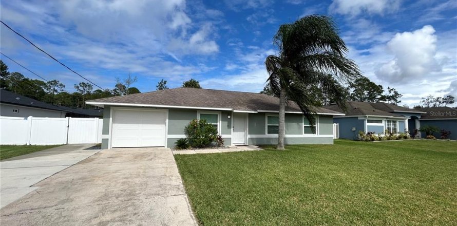 Casa en Palm Coast, Florida 3 dormitorios, 106.84 m2 № 1911393