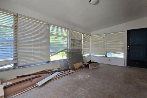 Casa en venta en Deltona, Florida, 4 dormitorios, 157.84 m2 № 2237450 - foto 25
