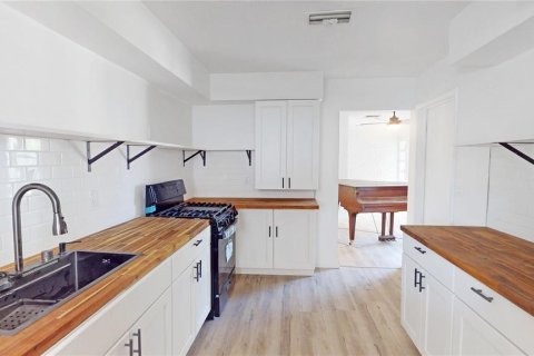 Casa en venta en Deltona, Florida, 4 dormitorios, 157.84 m2 № 2237450 - foto 17
