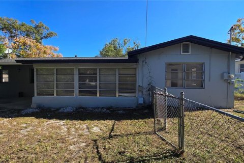Casa en venta en Deltona, Florida, 4 dormitorios, 157.84 m2 № 2237450 - foto 8