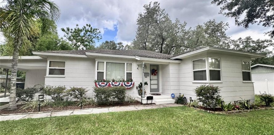 Villa ou maison à Lakeland, Floride 3 chambres, 120.31 m2 № 2150307