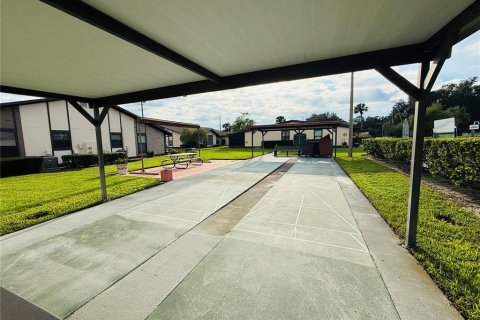 Villa ou maison à louer à Zephyrhills, Floride: 2 chambres, 80.27 m2 № 2431213 - photo 29