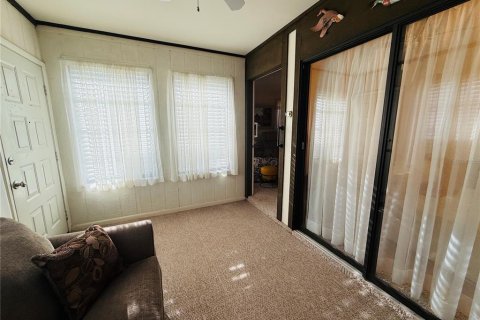 Villa ou maison à louer à Zephyrhills, Floride: 2 chambres, 80.27 m2 № 2431213 - photo 2