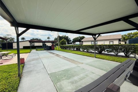 Villa ou maison à louer à Zephyrhills, Floride: 2 chambres, 80.27 m2 № 2431213 - photo 28