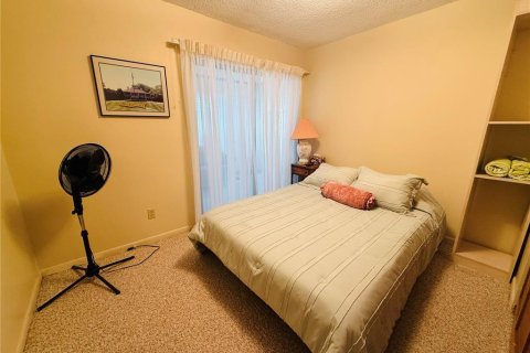 Villa ou maison à louer à Zephyrhills, Floride: 2 chambres, 80.27 m2 № 2431213 - photo 21