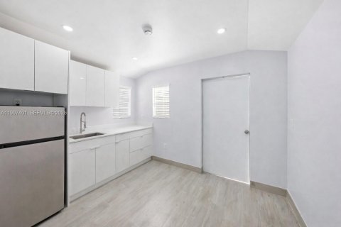 House in Homestead, Florida 3 bedrooms, 174.66 sq.m. № 2059464 - photo 19