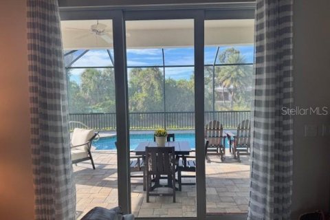 House in Bradenton, Florida 2 bedrooms, 183.39 sq.m. № 2230882 - photo 9