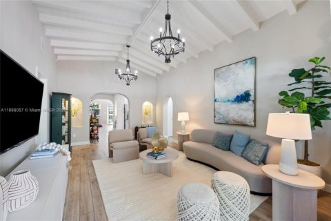 Casa en venta en Miami, Florida, 3 dormitorios, 173.73 m2 № 1940938 - foto 1