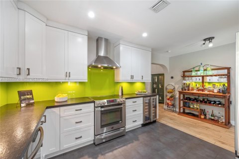 Casa en venta en Miami, Florida, 3 dormitorios, 173.73 m2 № 1940938 - foto 6